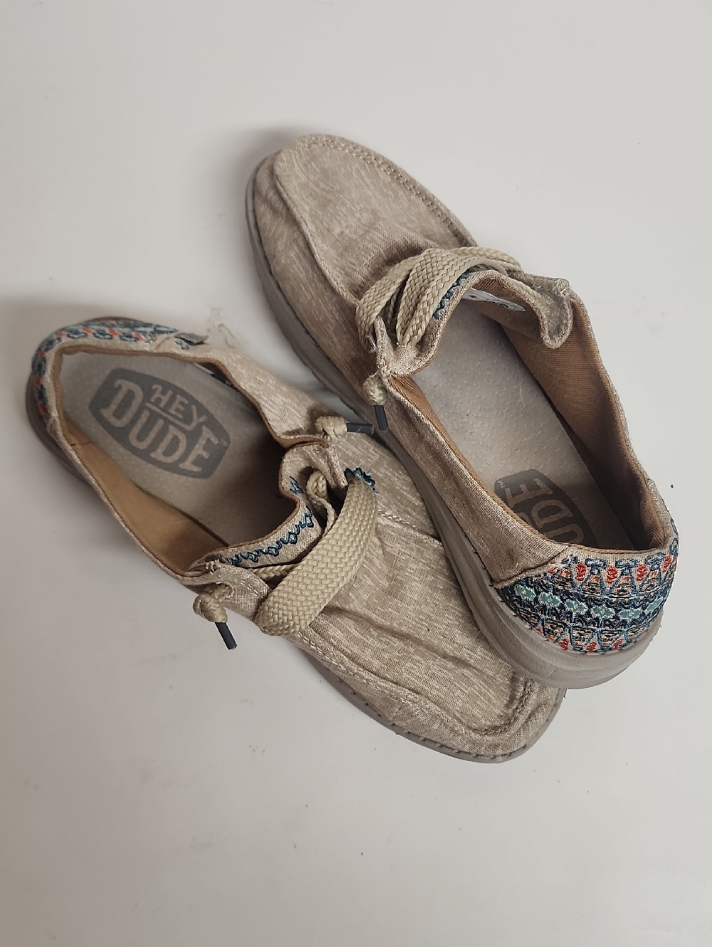 Hey Dude Wendy Flora Sz7 Natural Beige Canvas Slip-On Shoes Blue& Orange Accents